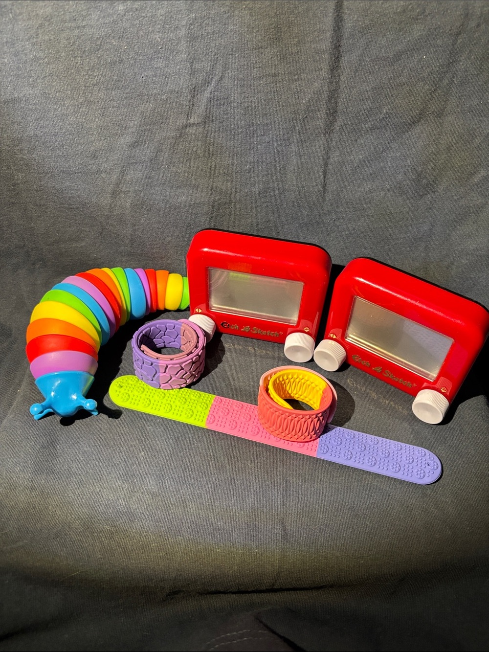 Kids Creative Drawing Toy Set with Rainbow Slap Bracelets - Red